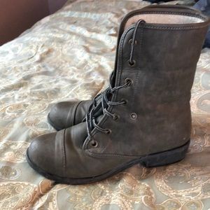 Olive, fleece lined boots